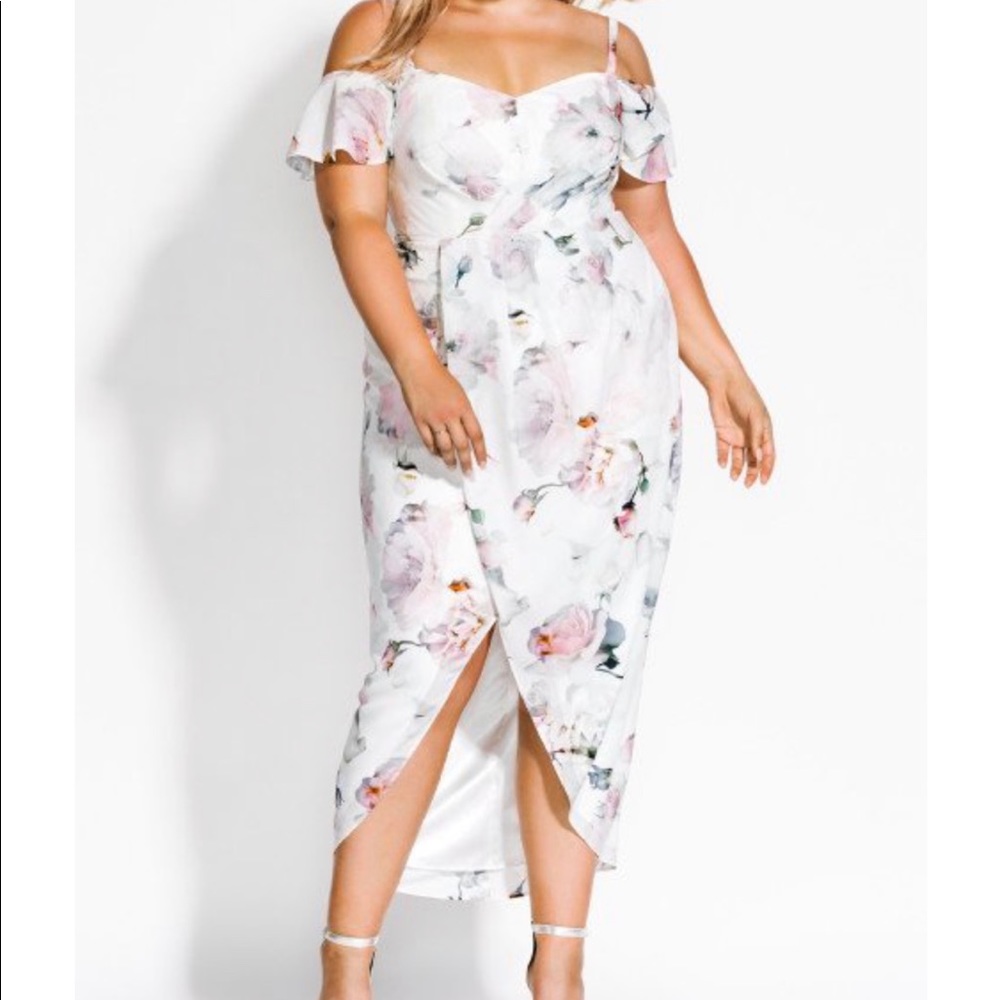 City chic dress. Straps are removable